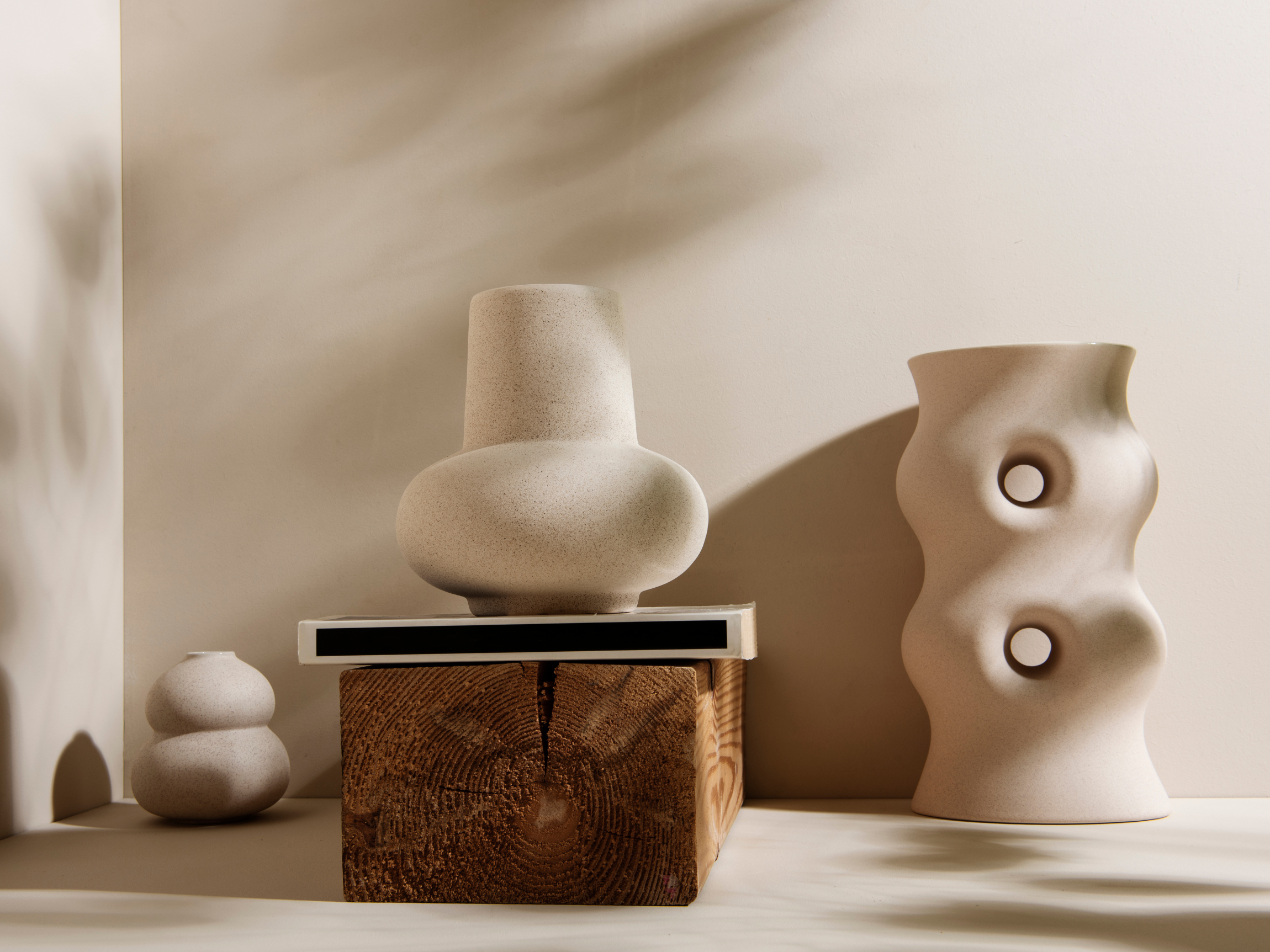The Art of Minimalist Décor: Small Details That Make a Big Impact