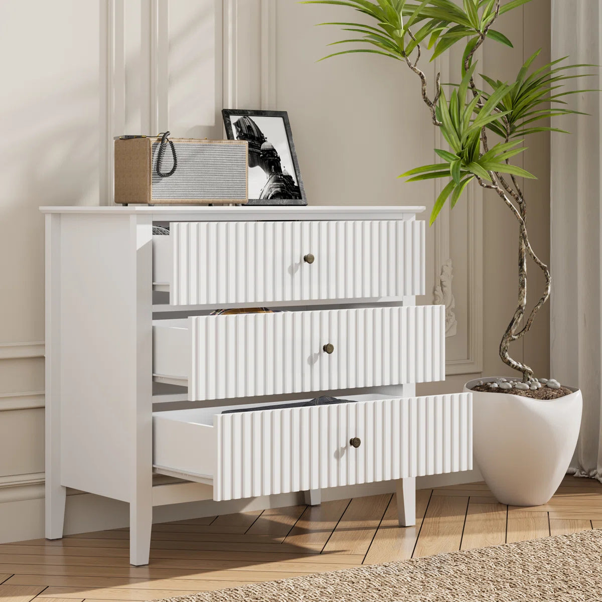 Elyra Wide 3-Drawer Dresser