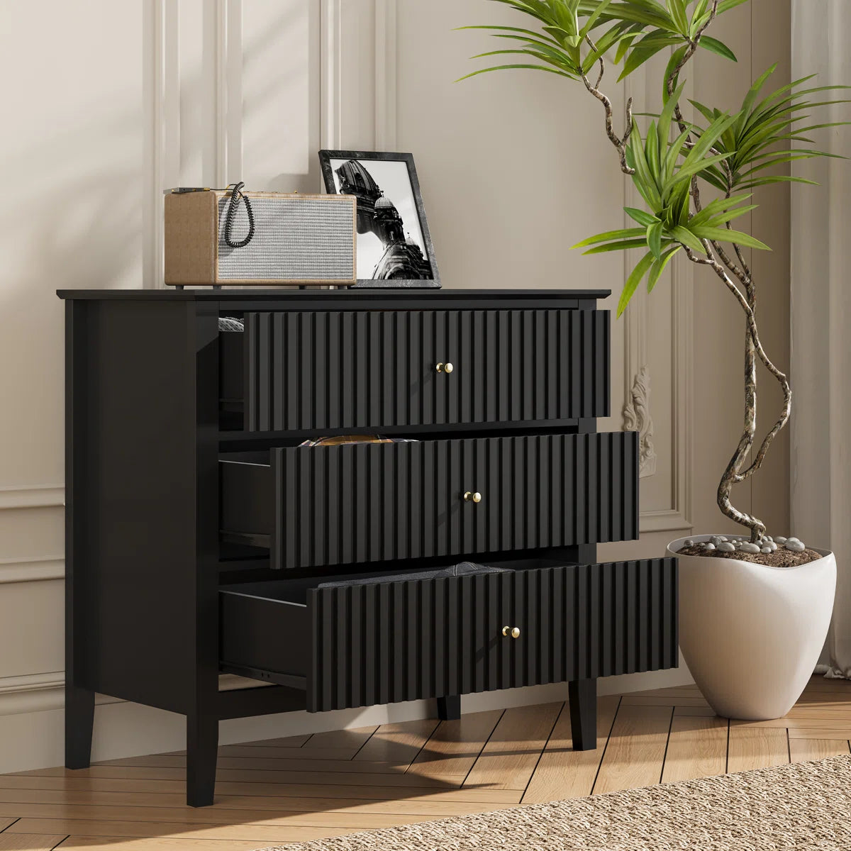 Elyra Wide 3-Drawer Dresser