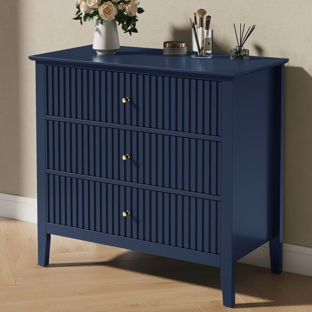 Elyra Wide 3-Drawer Dresser