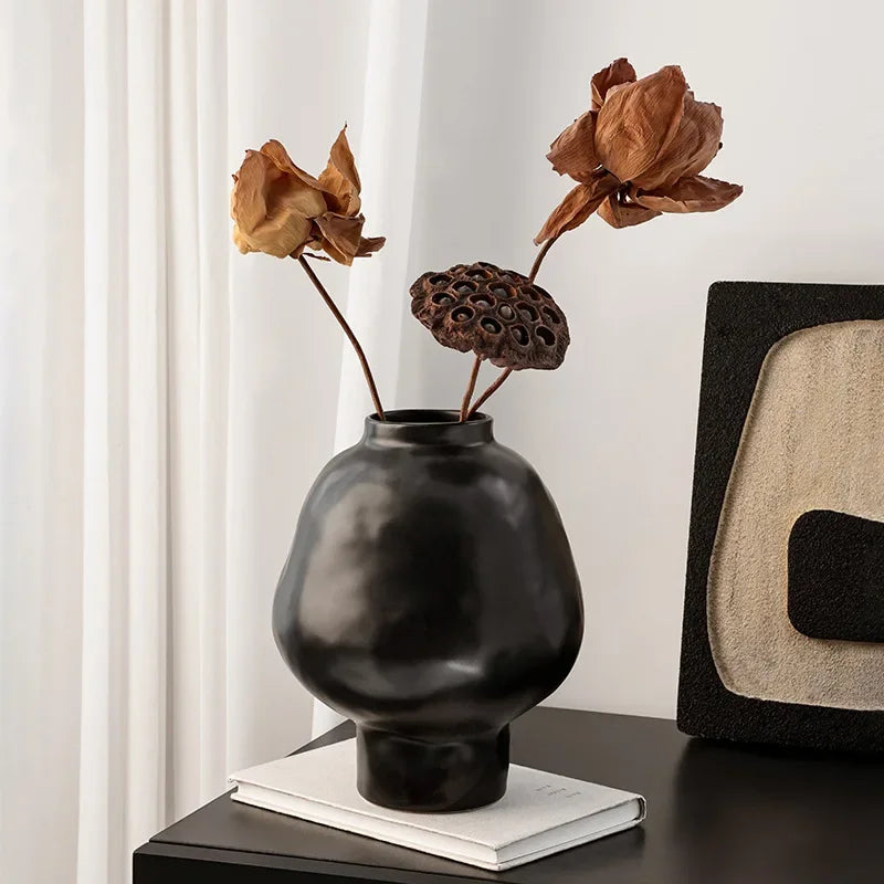 Naro Hammered Black Vase Set