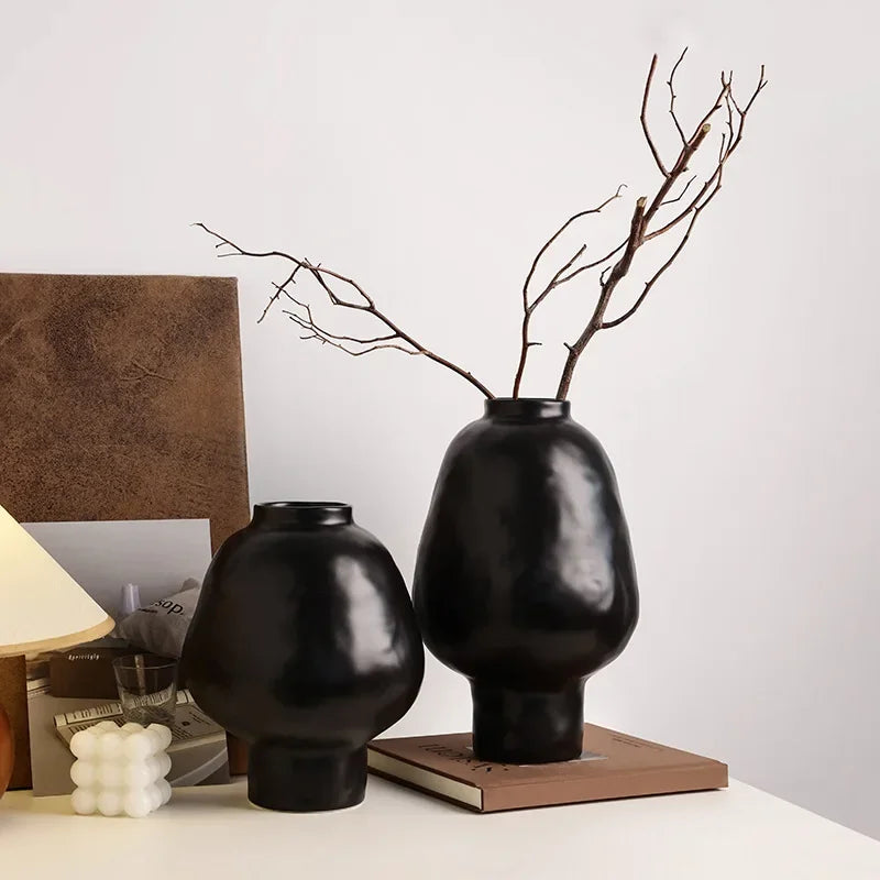 Naro Hammered Black Vase Set