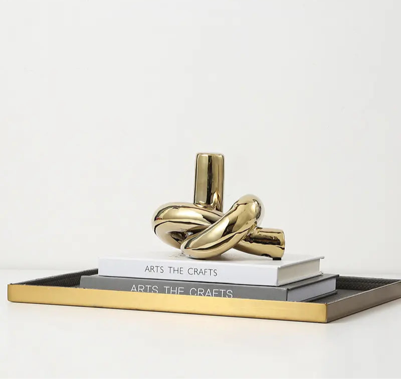 Aurelia Knot Sculpture