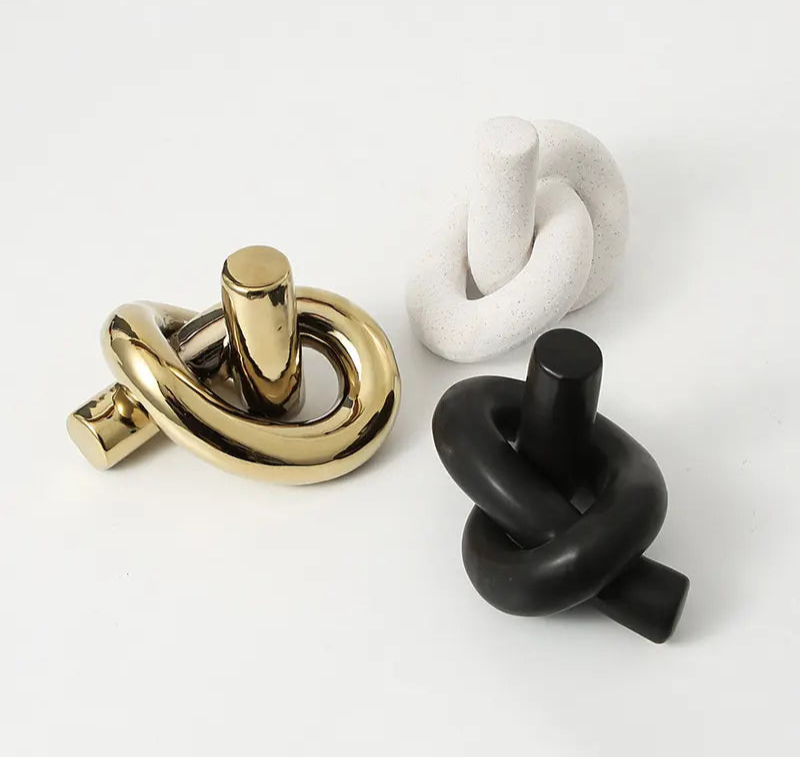 Aurelia Knot Sculpture