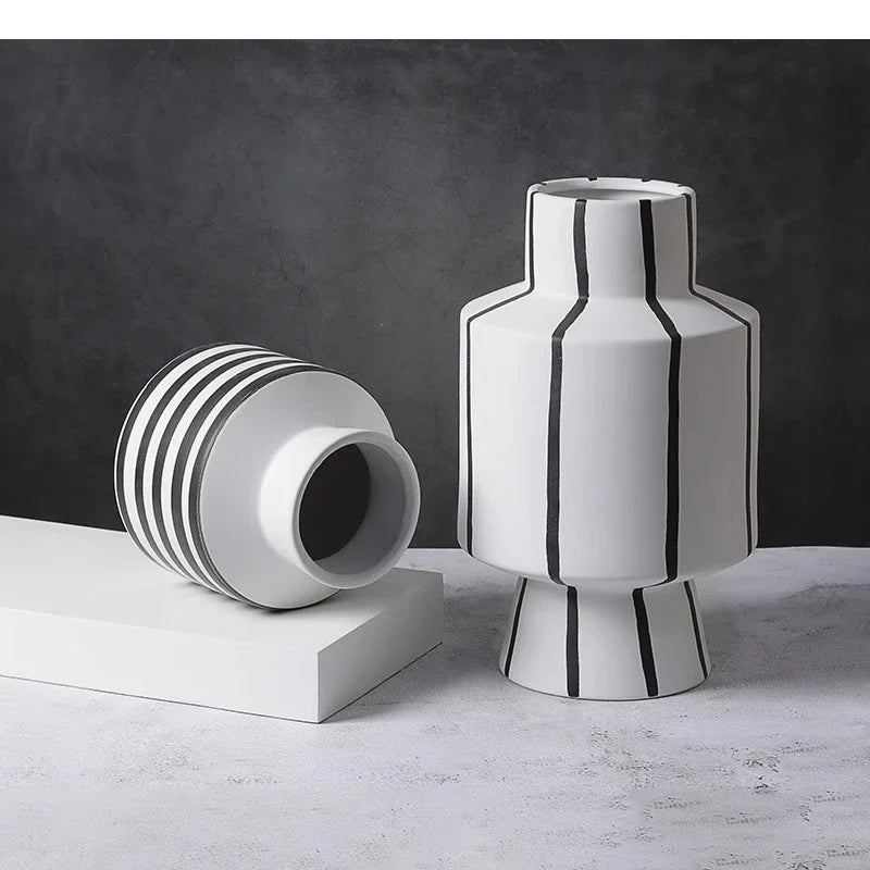 Strava Monochrome Vase Set
