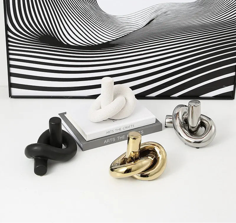 Aurelia Knot Sculpture
