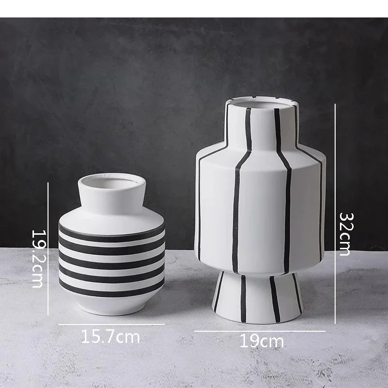 Strava Monochrome Vase Set