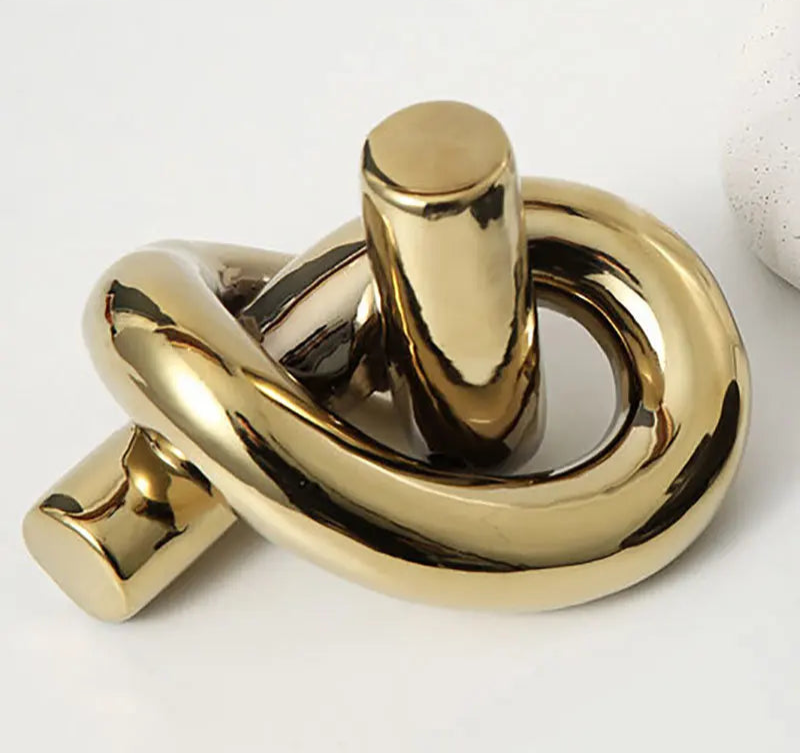 Aurelia Knot Sculpture